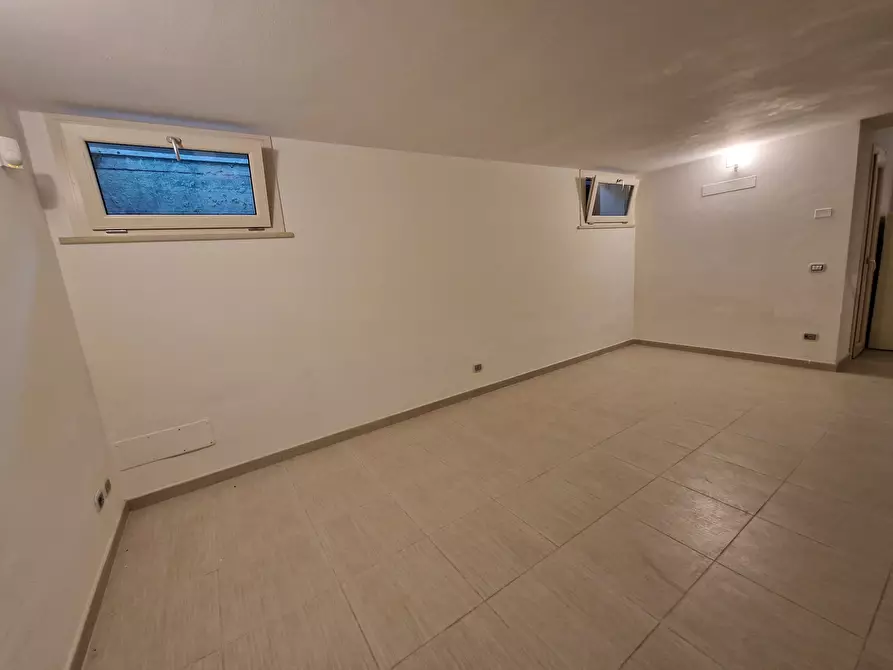 Immagine 11 di Villa in vendita  in Via Sottomonte a Capannori