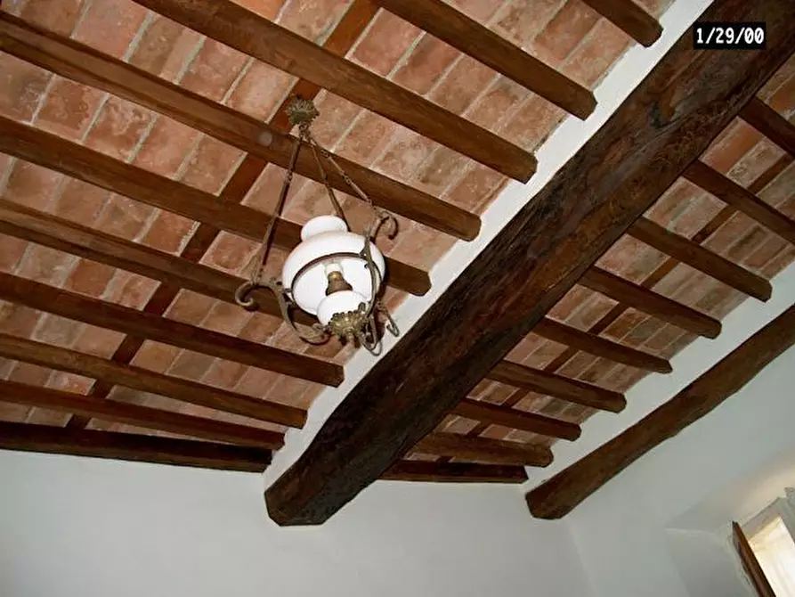 Immagine 44 di Rustico / casale in vendita  in Via Vecchia di Nozzano a Lucca