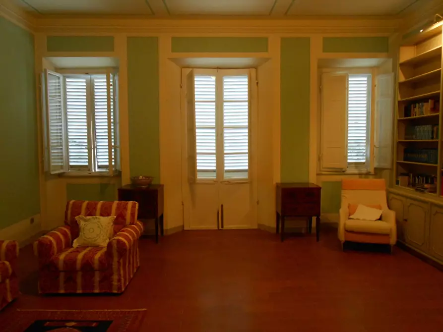 Immagine 24 di Villa in vendita  in Via Francesco Ferraris a Lucca