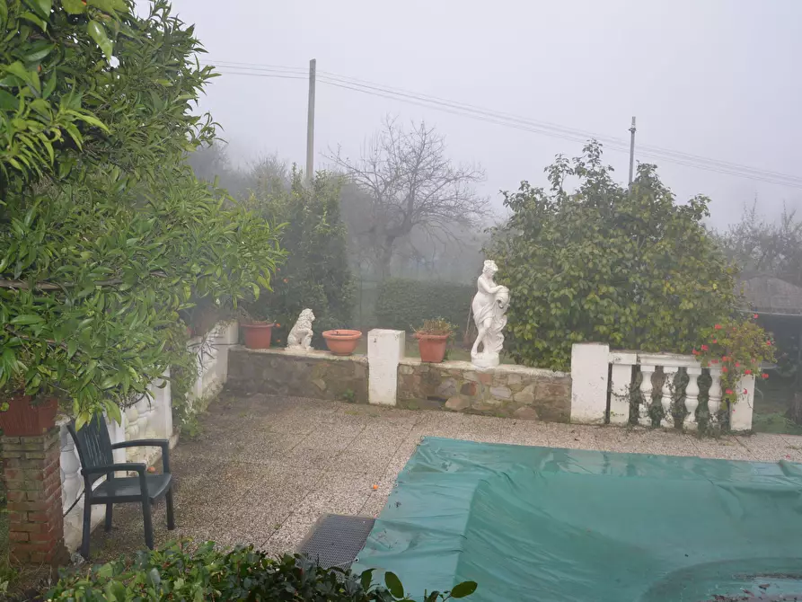 Immagine 30 di Rustico / casale in vendita  in vai elle chiesa a Lucca