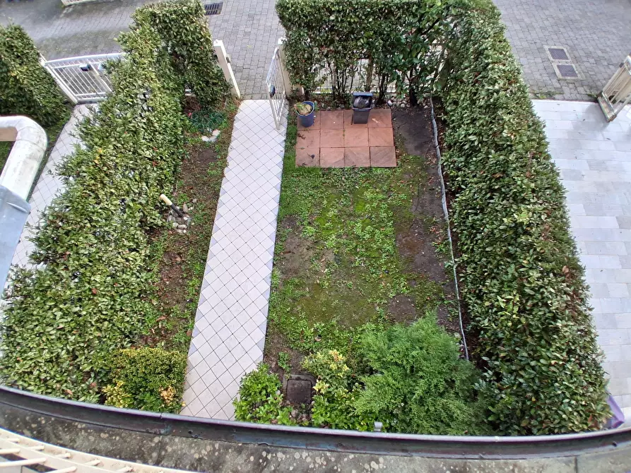 Immagine 11 di Villetta a schiera in affitto  in Via Ingrillini a Lucca