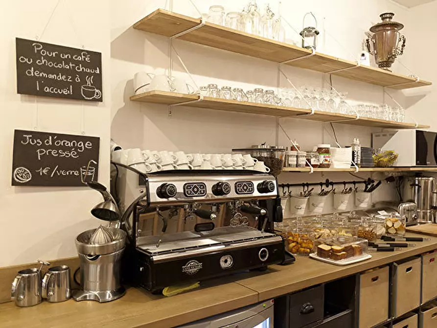 Immagine 3 di Bar / Ristorante in vendita  in Viale G. Puccini a Lucca