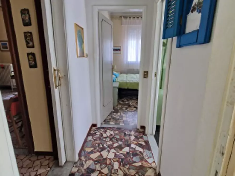 Immagine 8 di Quadrilocale in vendita  in Via Gaetano Luporini 45 a Lucca