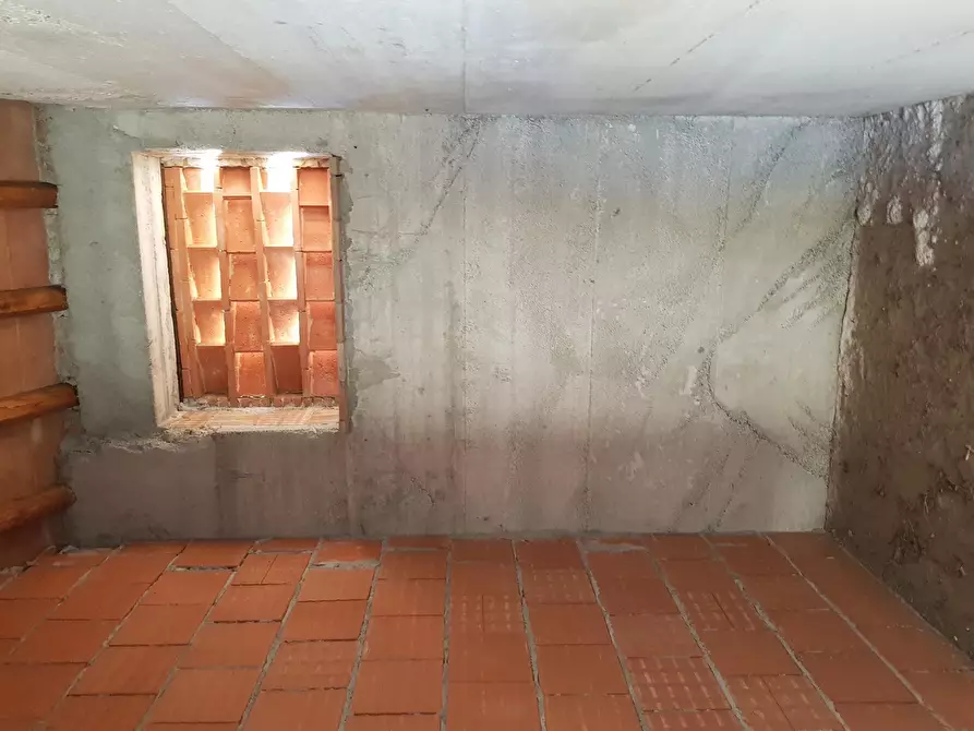 Immagine 22 di Rustico / casale in vendita  in Via di Matraia a Capannori