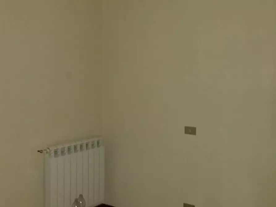 Immagine 12 di Trilocale in vendita  in via giusepper giusti a Viareggio