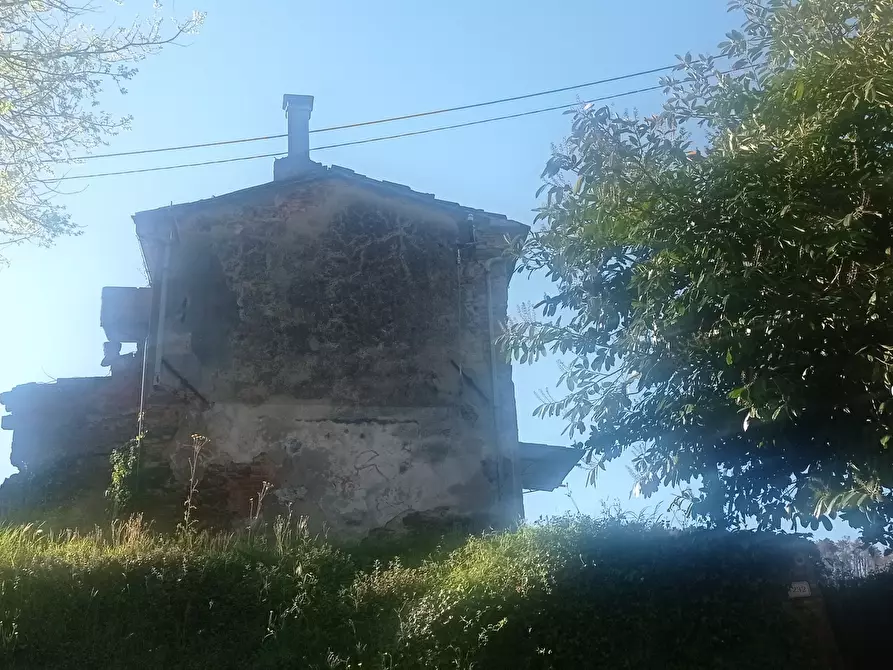 Immagine 1 di Rustico / casale in vendita  a Massarosa
