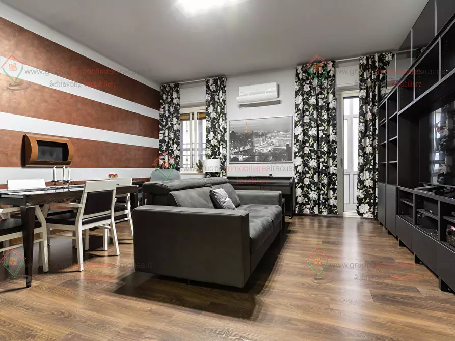 Immagine 9 di Pentalocale in vendita  a Siracusa