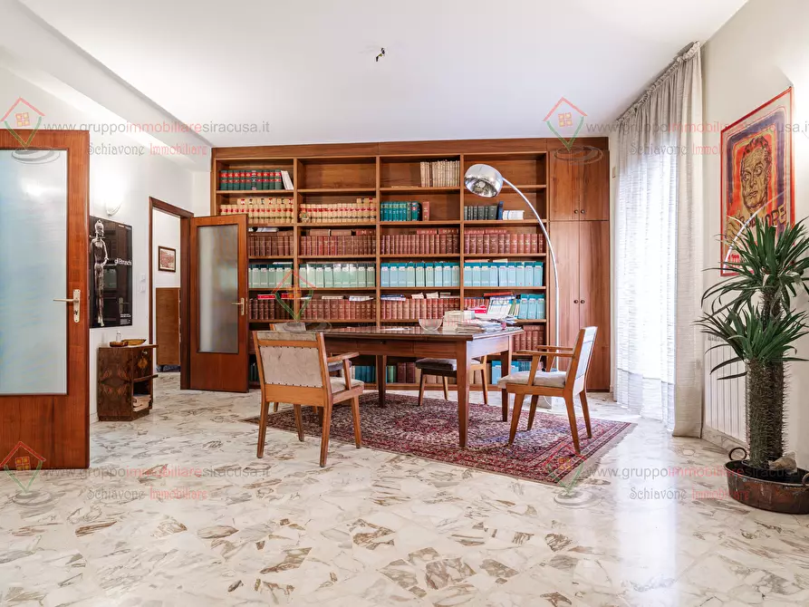 Immagine 7 di Pentalocale in affitto  a Siracusa