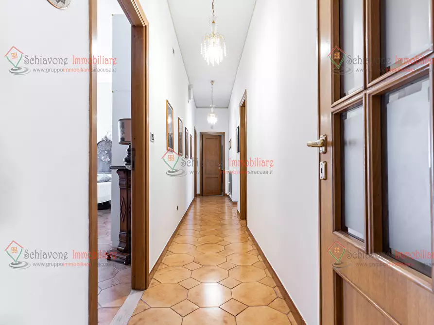 Immagine 8 di Appartamento in vendita  a Siracusa