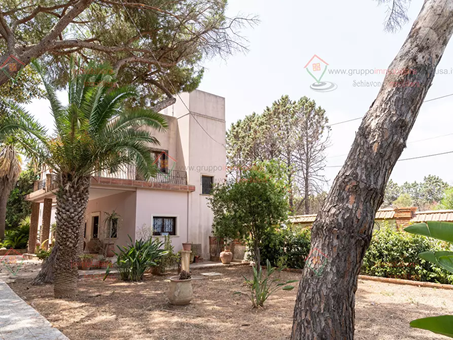 Immagine 44 di Villa in vendita  a Siracusa
