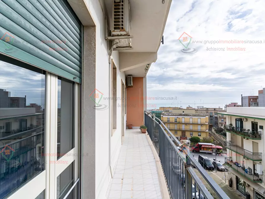 Immagine 19 di Trilocale in vendita  a Siracusa