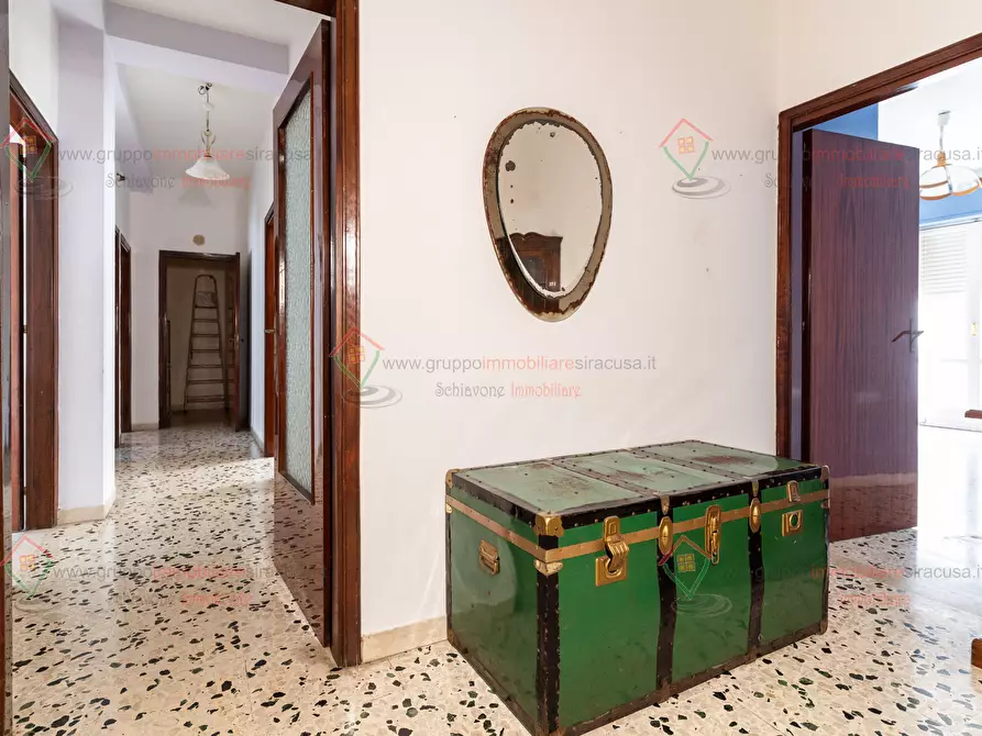 Immagine 6 di Trilocale in vendita  a Siracusa