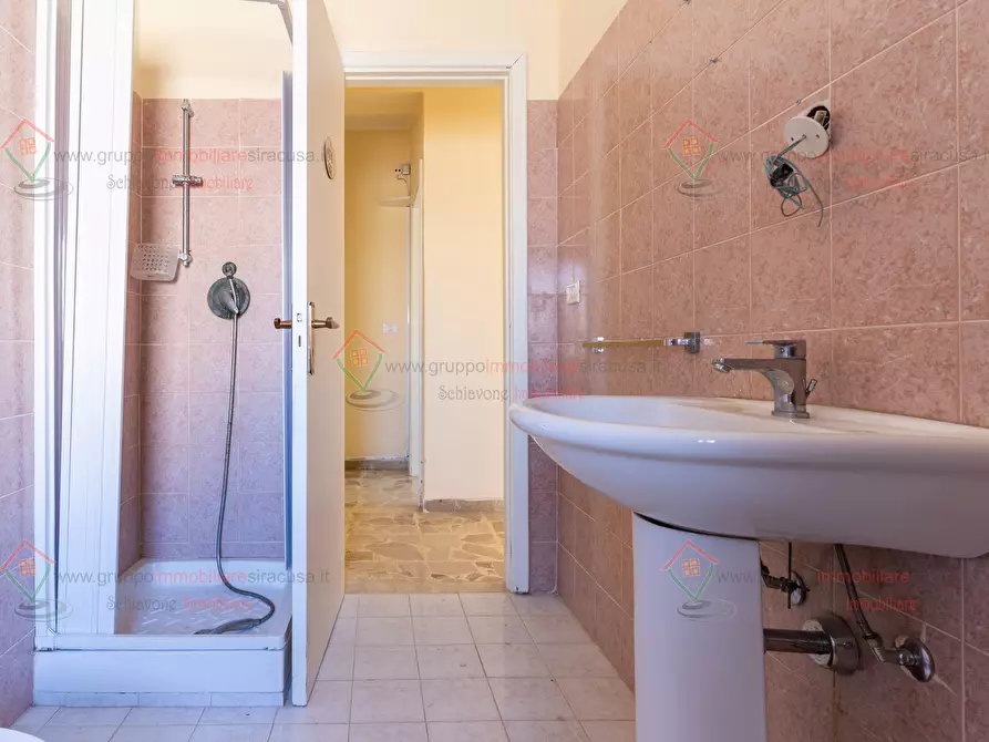 Immagine 10 di Quadrilocale in vendita  a Siracusa