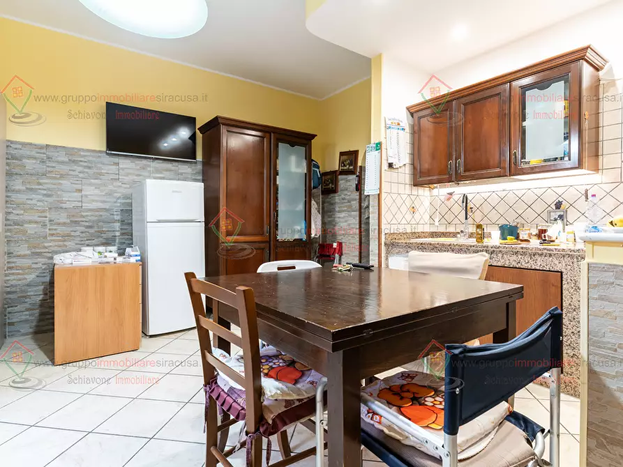 Immagine 8 di Quadrilocale in vendita  a Siracusa