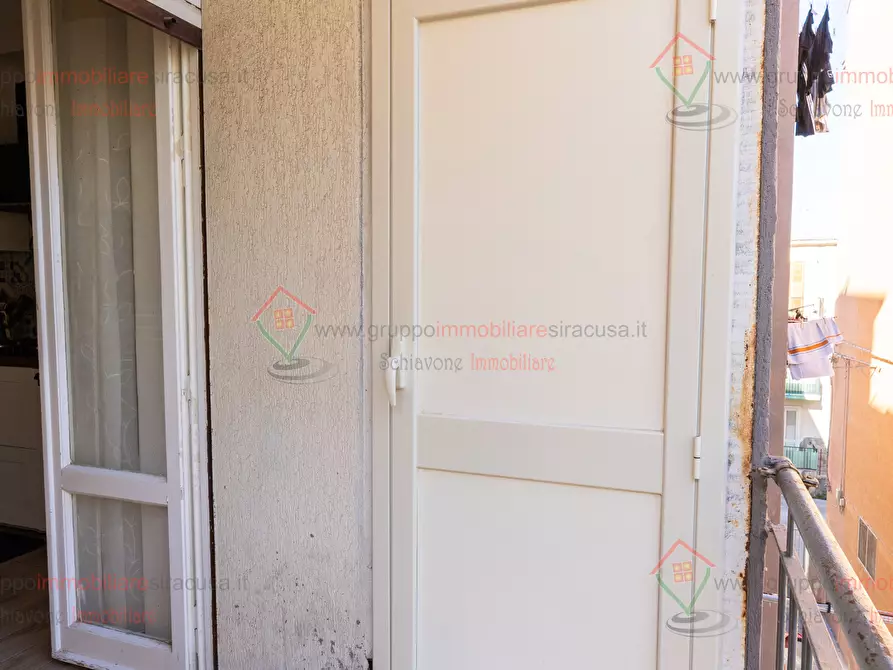 Immagine 19 di Trilocale in vendita  a Siracusa