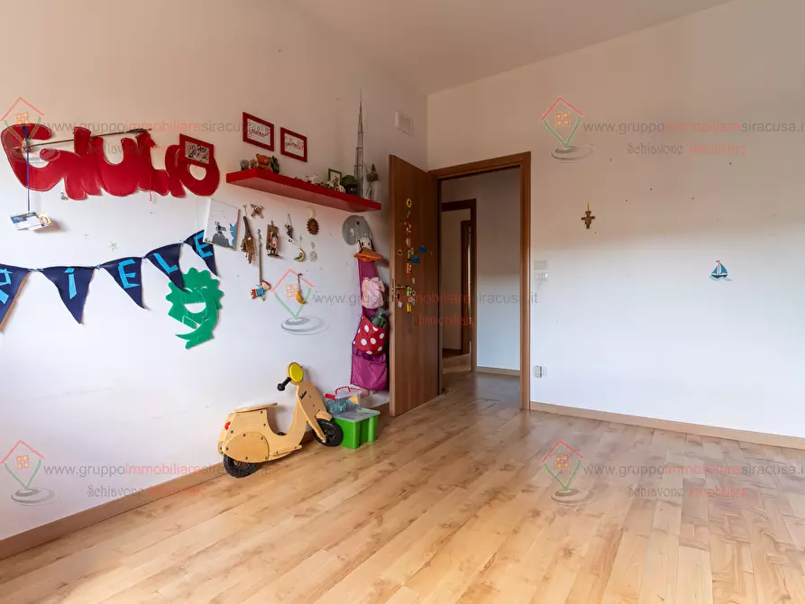 Immagine 17 di Pentalocale in vendita  a Siracusa