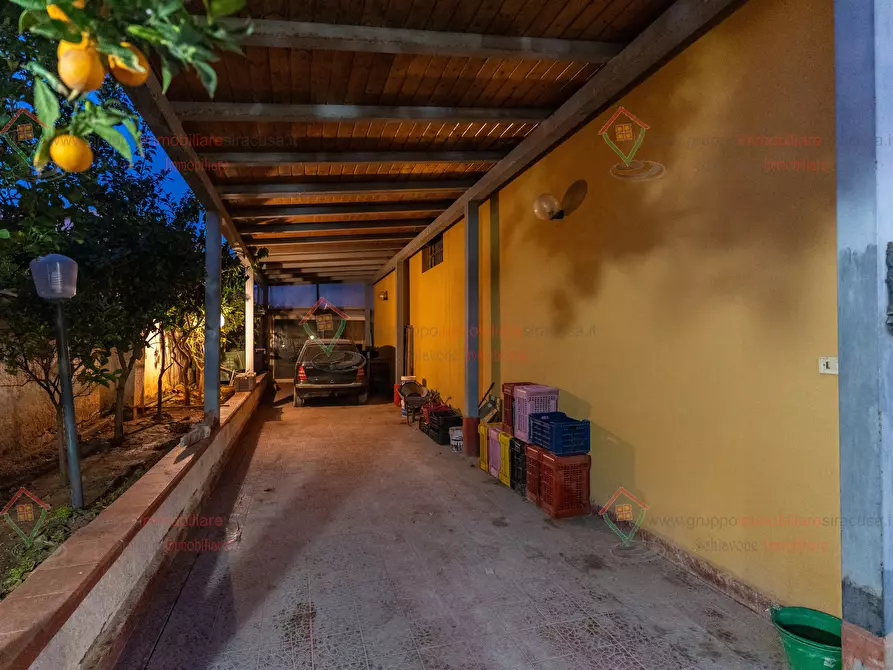 Immagine 14 di Appartamento in vendita  a Siracusa