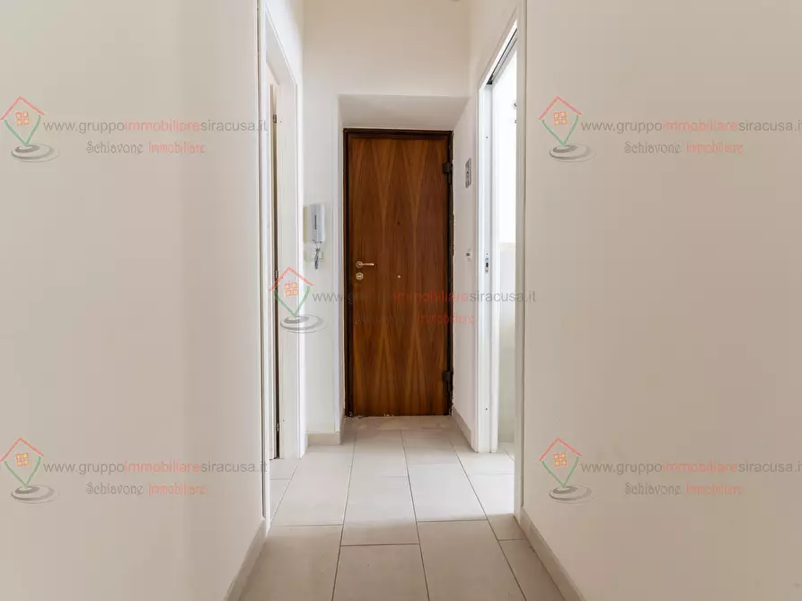 Immagine 8 di Trilocale in vendita  a Siracusa