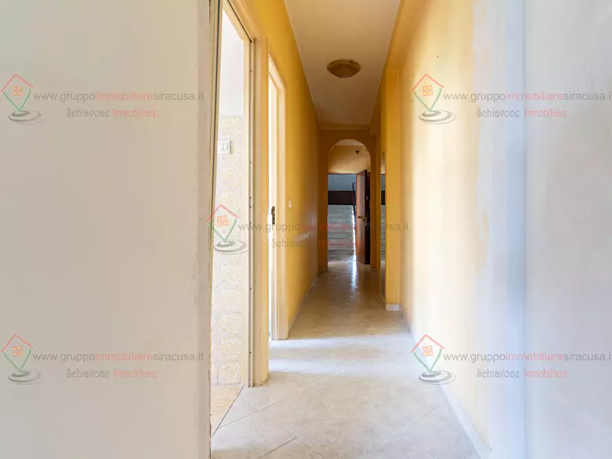 Immagine 8 di Trilocale in vendita  a Siracusa