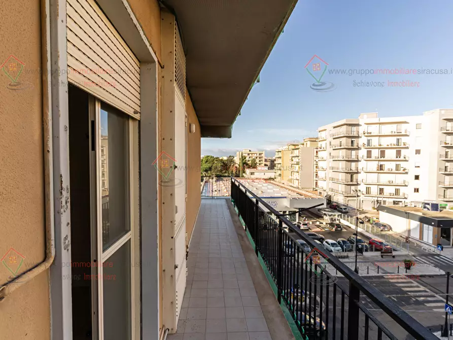 Immagine 26 di Pentalocale in vendita  a Siracusa