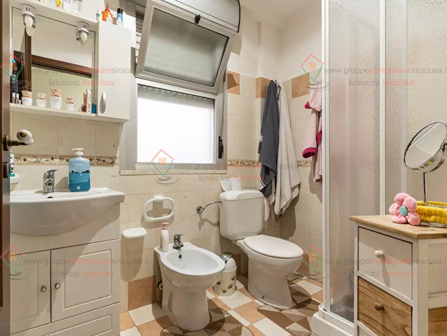 Immagine 15 di Quadrilocale in vendita  a Siracusa