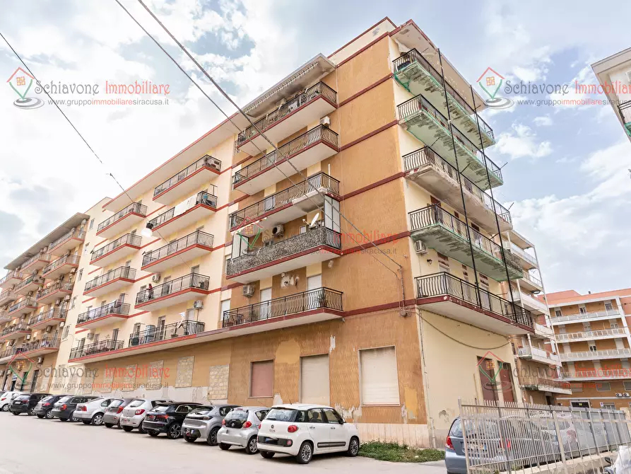 Immagine 2 di Pentalocale in vendita  a Siracusa