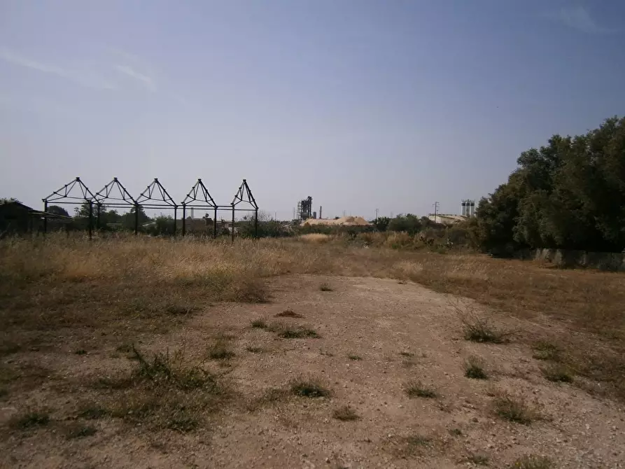 Immagine 3 di Terreno agricolo in affitto  a Priolo Gargallo