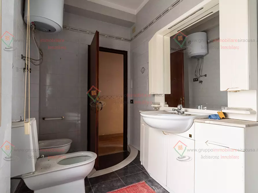 Immagine 26 di Pentalocale in vendita  a Siracusa