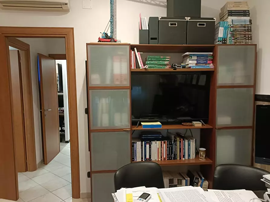 Immagine 13 di Trilocale in affitto  a Siracusa