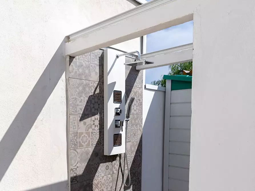 Immagine 9 di Villa in vendita  a Siracusa