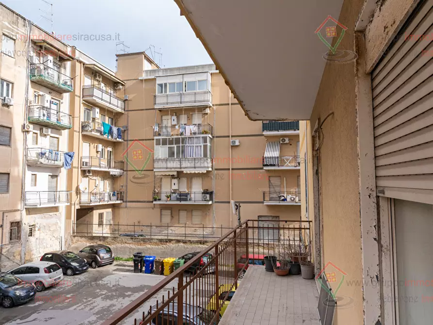 Immagine 26 di Pentalocale in vendita  a Siracusa