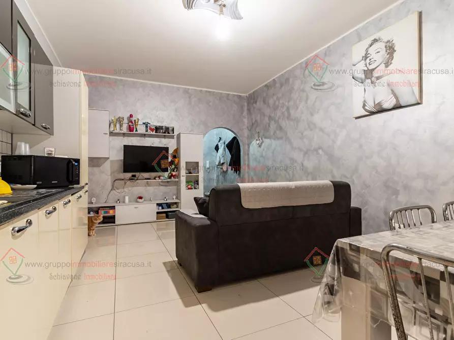 Immagine 4 di Trilocale in vendita  a Siracusa