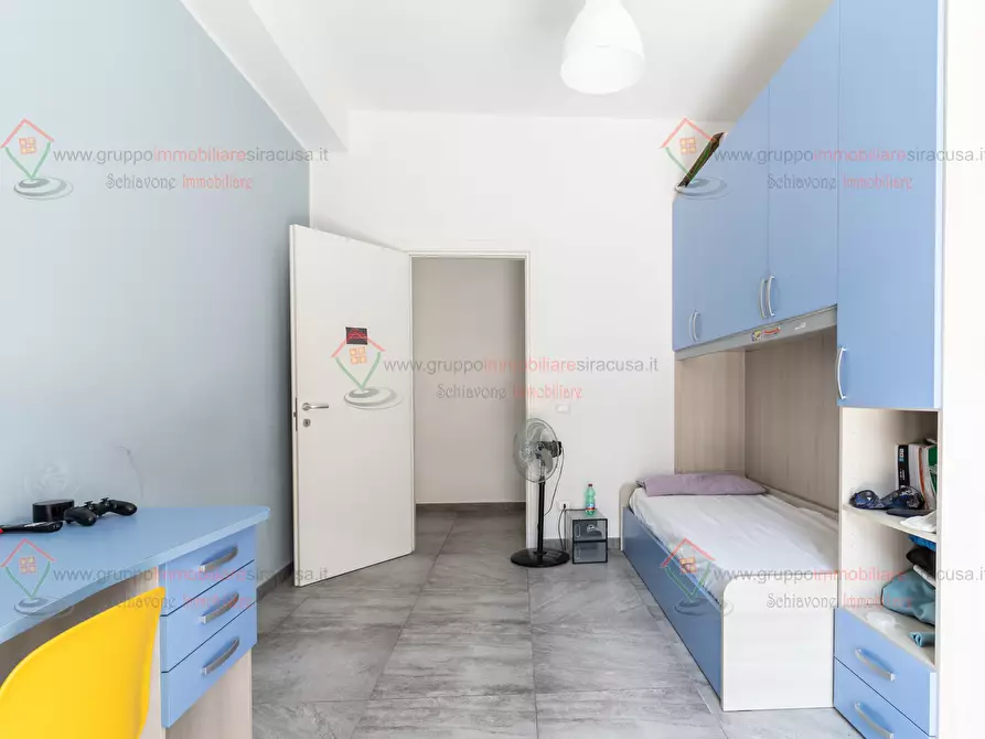 Immagine 9 di Pentalocale in vendita  a Siracusa