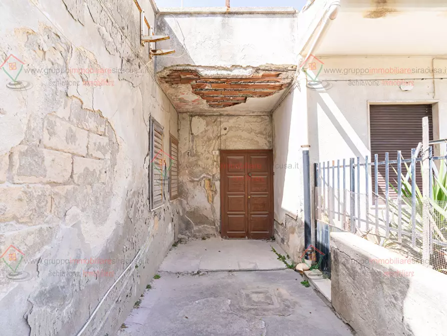 Immagine 4 di Casa indipendente in vendita  a Siracusa