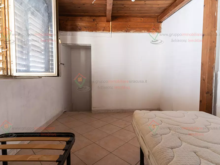 Immagine 15 di Casa indipendente in vendita  a Siracusa