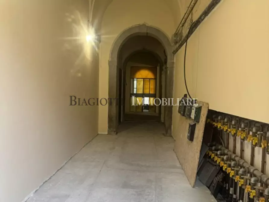 Immagine 13 di Trilocale in vendita  a Livorno