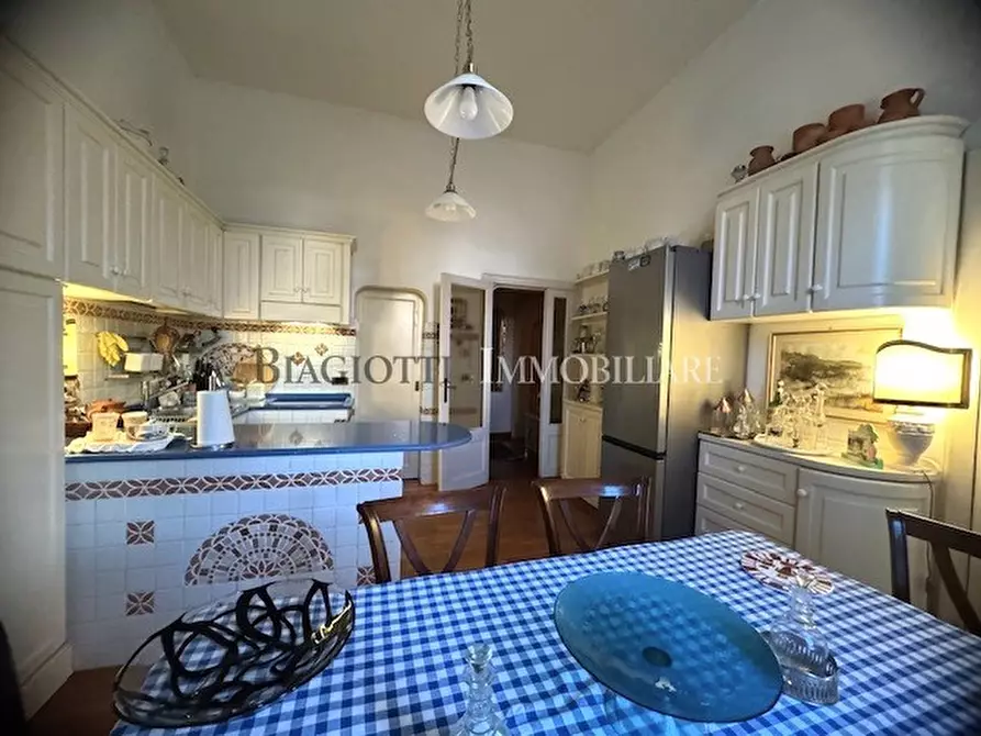 Immagine 15 di Pentalocale in vendita  in viale italia a Livorno