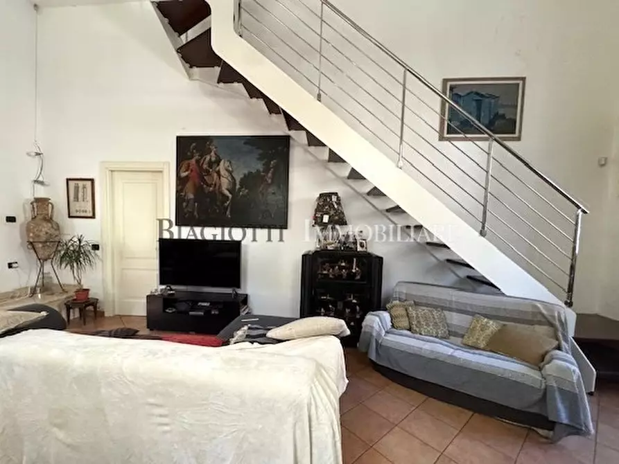Immagine 14 di Casa semindipendente in vendita  a Livorno