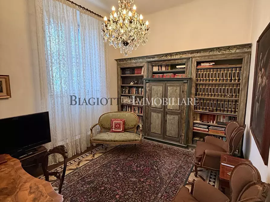 Immagine 9 di Porzione di casa in vendita  a Livorno