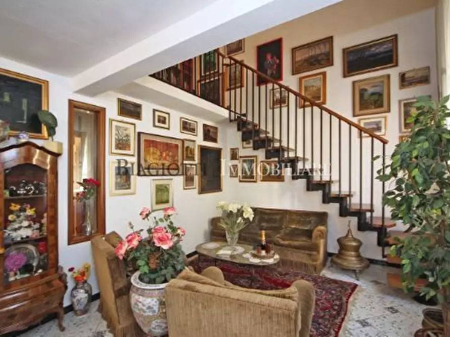 Immagine 4 di Pentalocale in vendita  in via del fante a Livorno