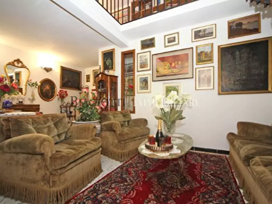 Immagine 2 di Pentalocale in vendita  in via del fante a Livorno