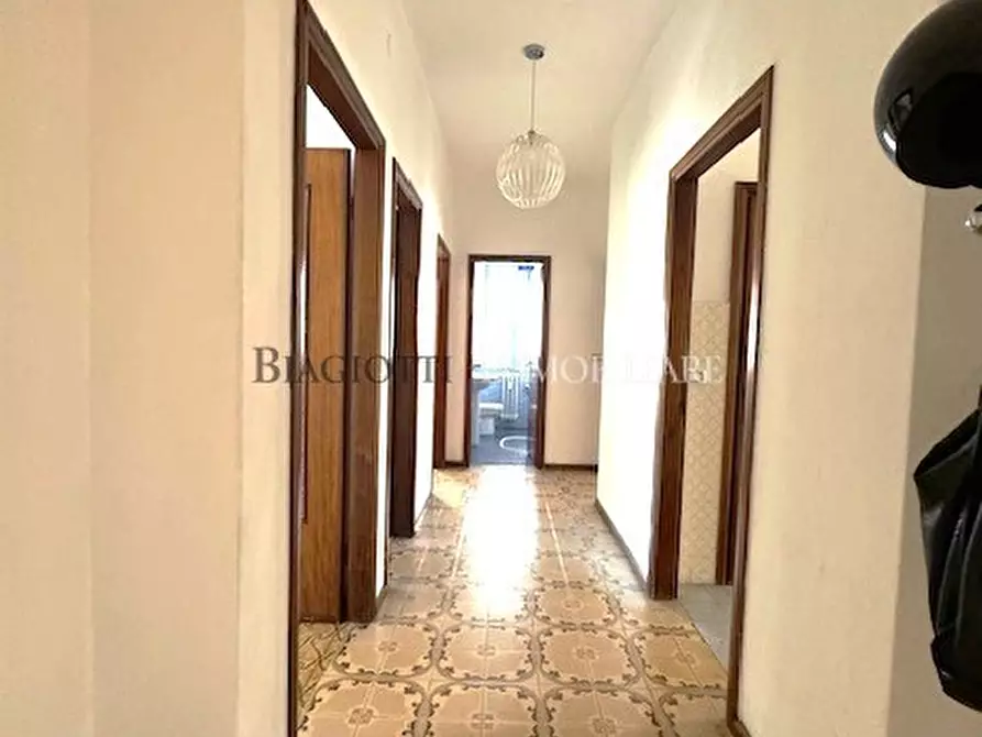 Immagine 12 di Quadrilocale in vendita  a Livorno