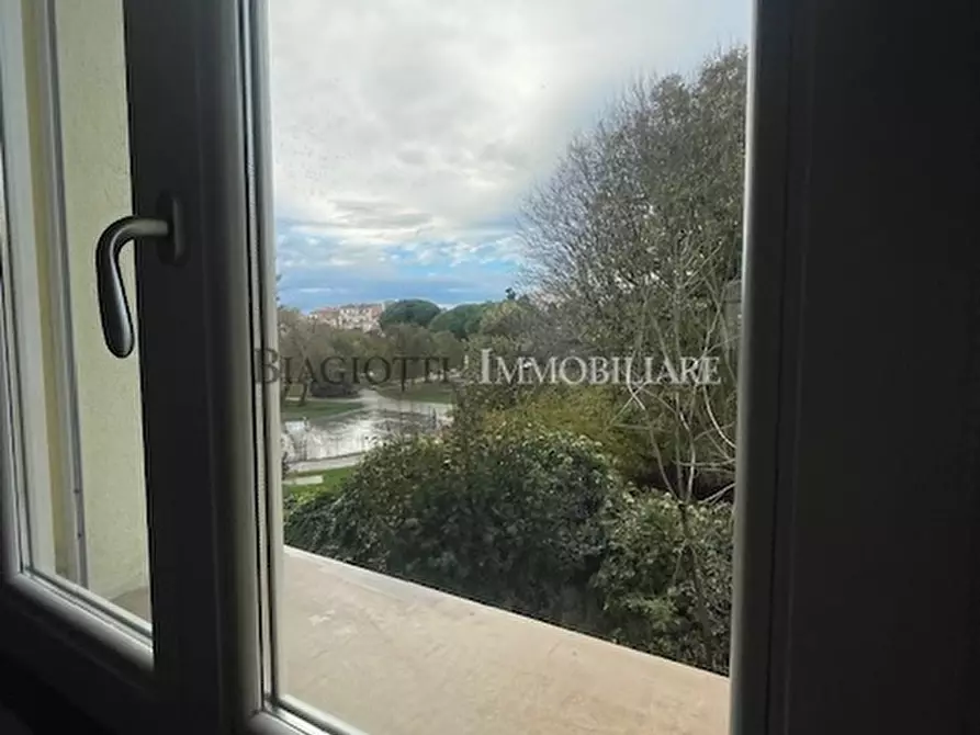 Immagine 27 di Casa semindipendente in vendita  a Livorno