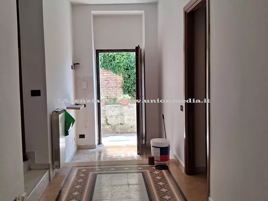Immagine 2 di Appartamento in affitto  a La Spezia