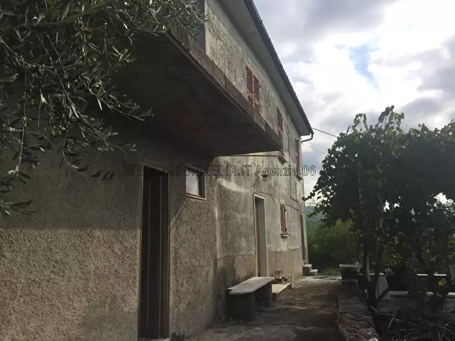 Immagine 2 di Casa indipendente in vendita  a Vezzano Ligure