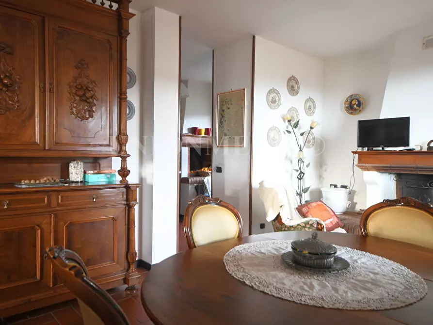 Immagine 17 di Villa in vendita  in Via caniparola a Fosdinovo