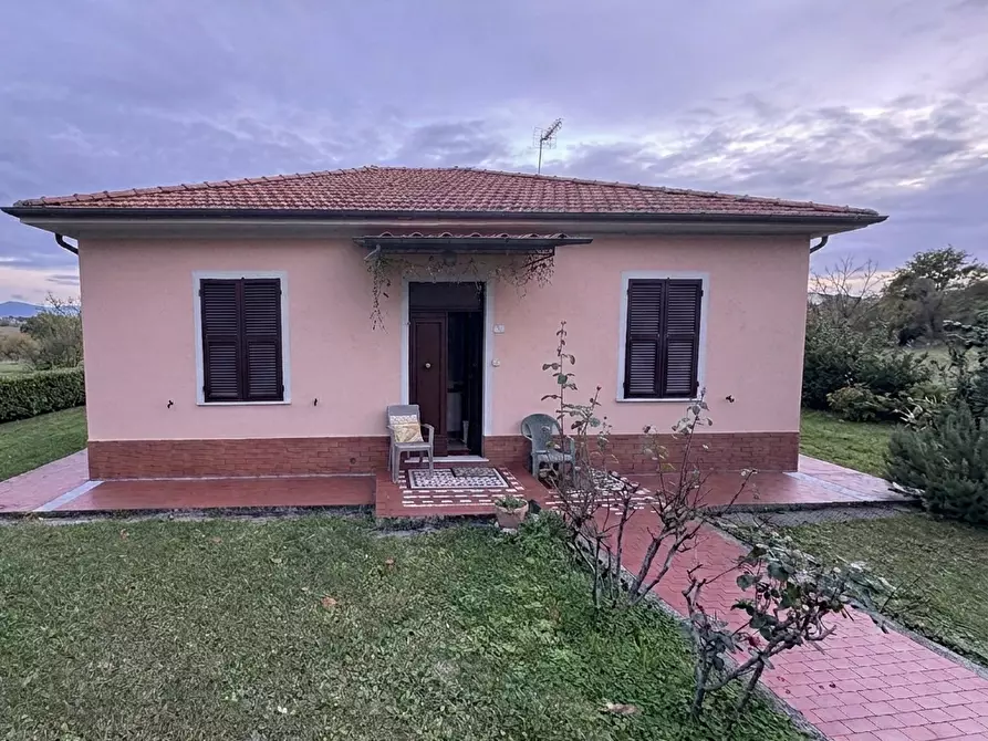Immagine 1 di Casa indipendente in vendita  in Via Luciano Tavilla a Santo Stefano Di Magra