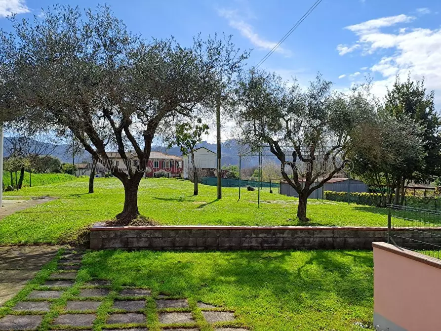 Immagine 40 di Casa indipendente in vendita  a Sarzana