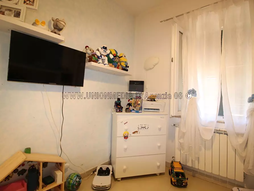 Immagine 10 di Appartamento in vendita  a Sarzana