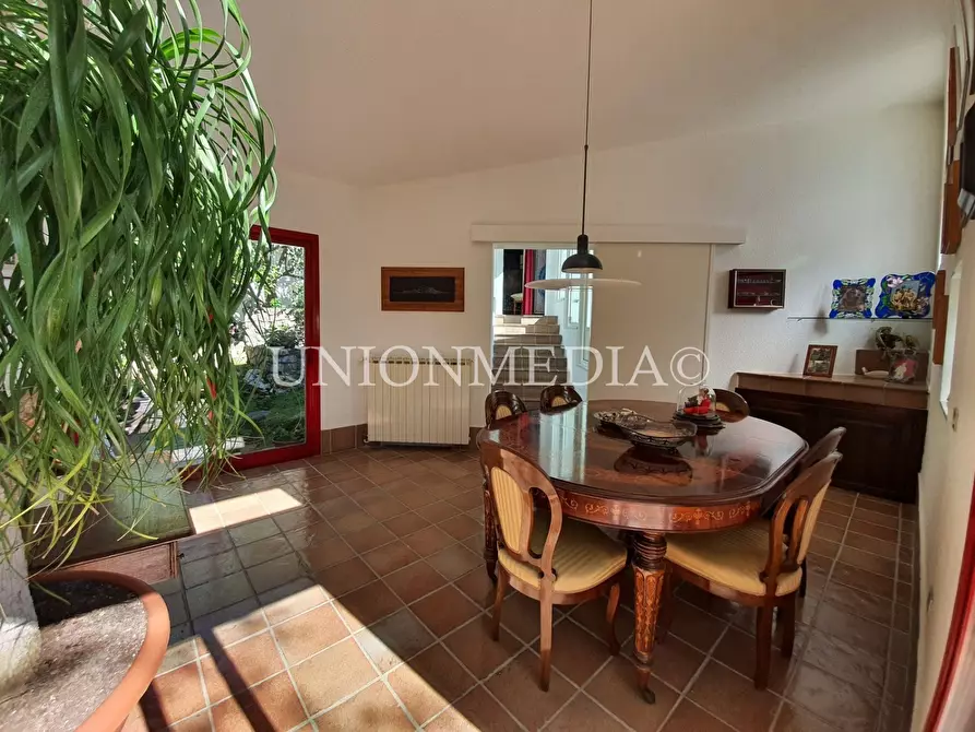 Immagine 22 di Villa in vendita  a Sarzana